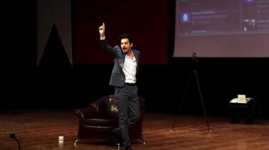 Komedyen Hayrettin Onur Karag&ouml;z Ga&uuml;n &Ouml;ğrencileriyle Buluştu