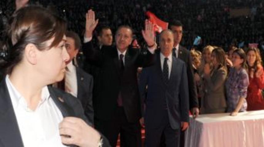 Başbakan Erdoğan, &Ccedil;&ouml;z&uuml;m S&uuml;reci I&ccedil;in Kadınlardan Destek Istedi