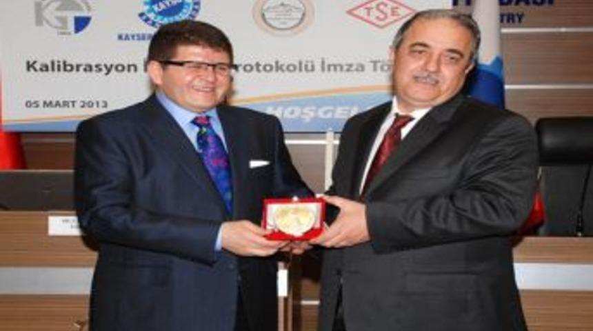 'K&uuml;resel Ekonomide Rekabet I&ccedil;in Standartlara Uygun &Uuml;retim Şart'