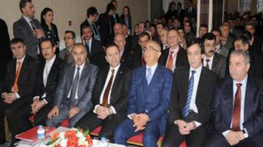 Vali Aksoy: Okulları Kamp&uuml;ste Toplamak I&ccedil;in &Ccedil;alışma Başlattık