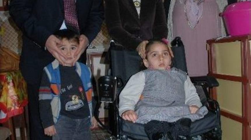 Naz, Artık Okula Kendisi Gidebilecek