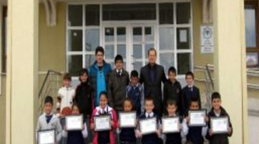 Sedat Sezgin Ortaokulu &Ouml;ğrencilerinden Krosta B&uuml;y&uuml;k Başarı