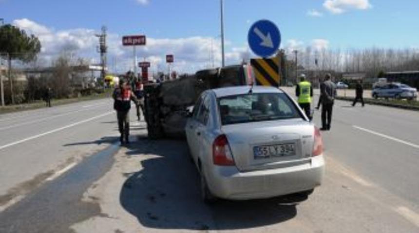 Hırsız-polis Kovalaması Kazayla Son Buldu