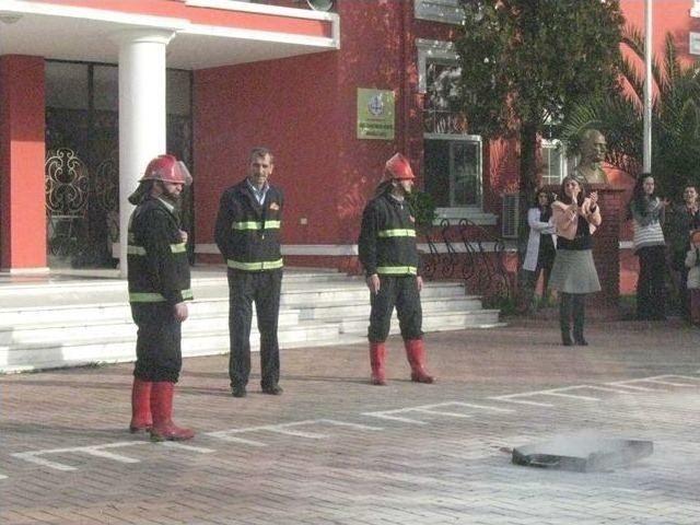 Yangın Tatbikatı Gerçeğini Aratmadı