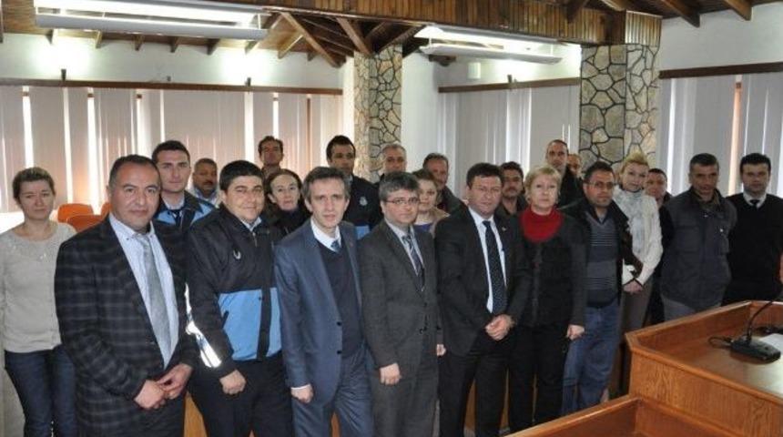 Belediye-iş Ak&ccedil;ay&rsquo;da &Uuml;yelerini Dinledi