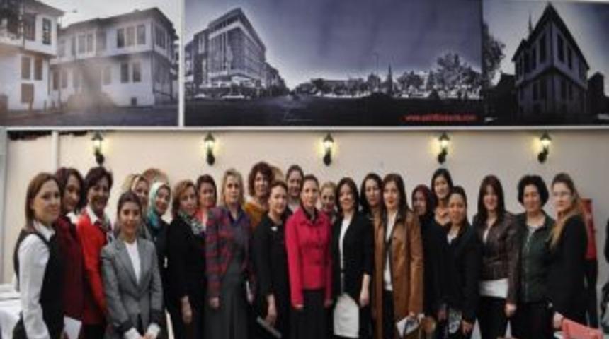 Uşaklı Kadın Girişimciler D&uuml;nya Emek&ccedil;i Kadınlar G&uuml;n&uuml;'n&uuml; Anlattı