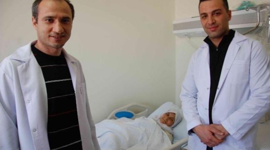 Kapalı Y&ouml;ntemle İlk B&ouml;brek Ameliyatı