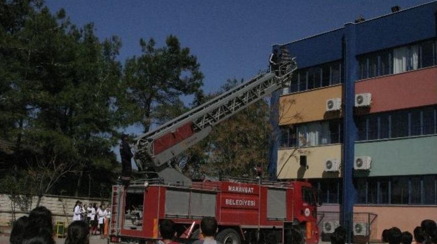 Başarı Koleji&rsquo;nde Yangın Tatbikatı