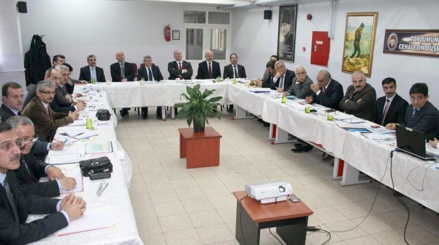 Eğitim Sorunları G&uuml;rsu&rsquo;da Masaya Yatırıldı