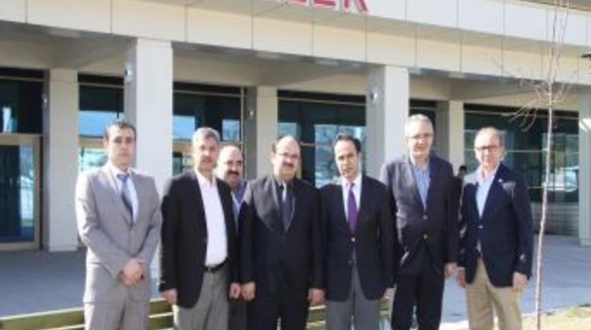 Uşak Organize Sanayi B&ouml;lgesi Heyeti Hastaneyi Ziyaret Etti