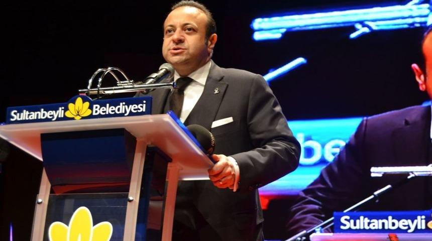Bakan Bağış: Başbakanımızın Mahkumiyeti Adalet Şiiriyle Bozuldu