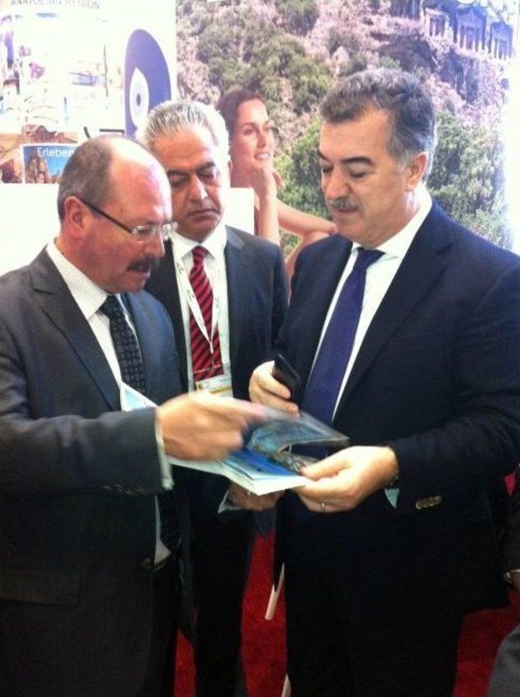 Berlin’de Kuşadası Standına Yoğun İlgi G1