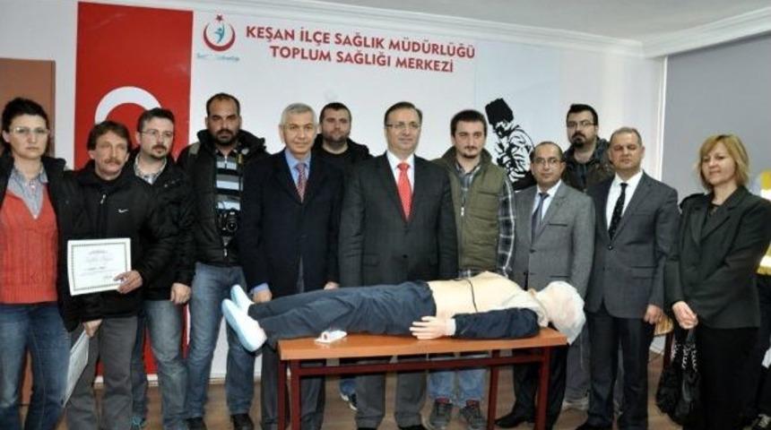 Basın Mensupları Ve Muhtarlara İlk Yardım Eğitimi