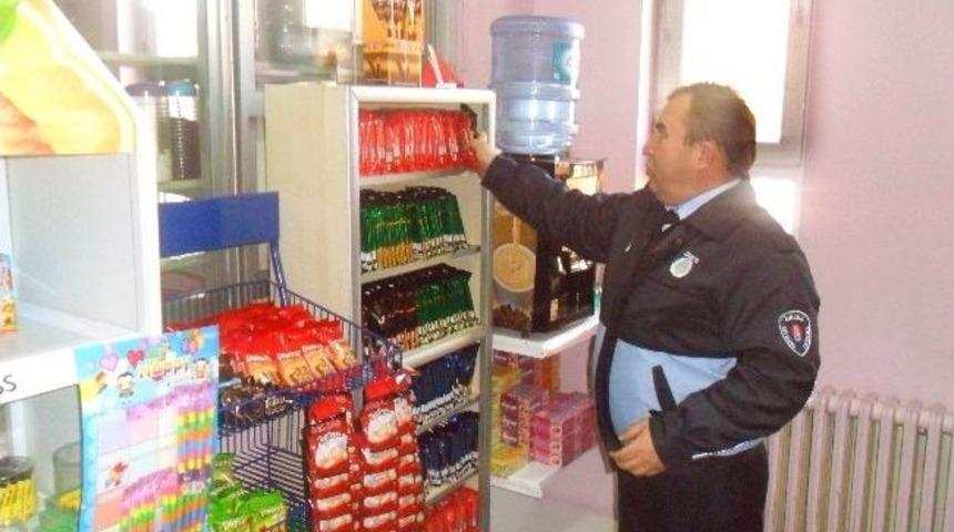 Sincan Belediyesi &Ouml;ğrencilerin Sağlığı İ&ccedil;in Okul Kantinlerini Denetliyor