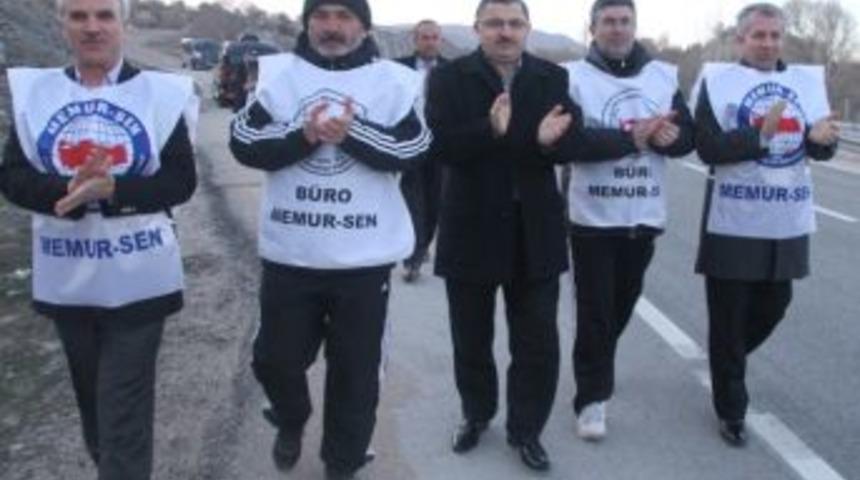 G&uuml;ndoğdu'dan Yazgan'a 'y&uuml;r&uuml;me' Desteği