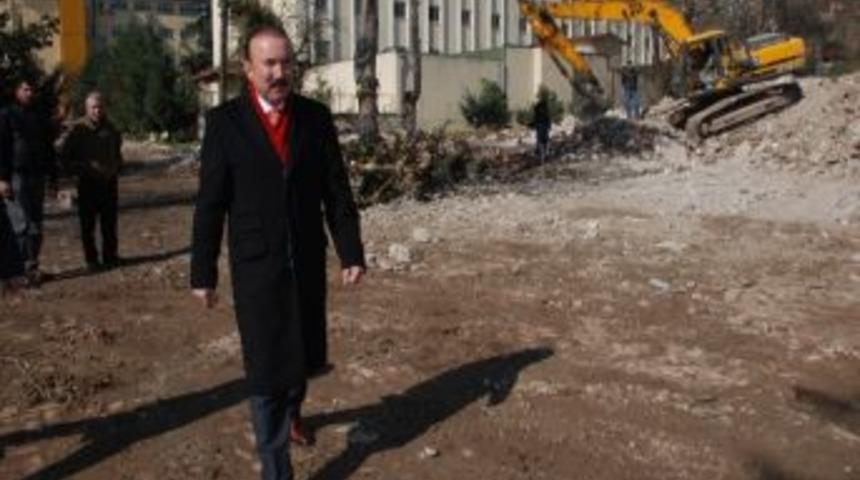 Devlet Hastanesi İnşaatı Başkan Doğan'ın Takibinde