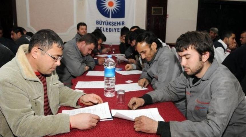 Sanayi &Ccedil;alışanlarına &Uuml;cretsiz İş Sağlığı Eğitimi