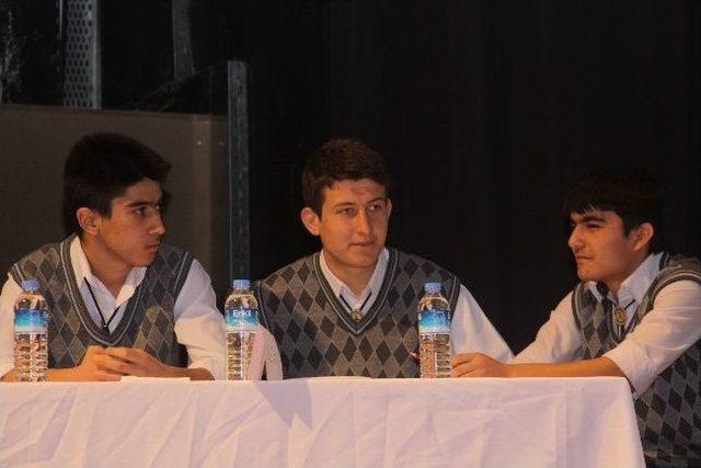 Saruhanlı da Bilgi Yarışmasının Galibi, Anadolu Lisesi 1