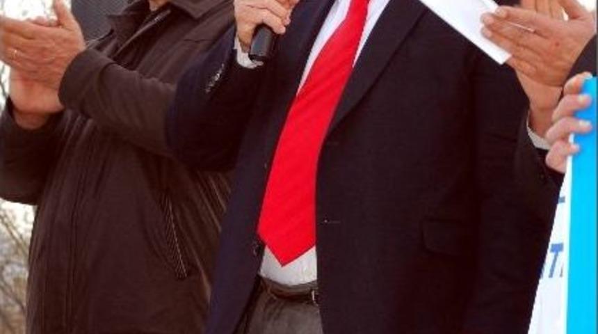 Salihli&rsquo;de "t&uuml;rk Milliyet&ccedil;iliği Ayaklar Altına Alınamaz" Eylemi