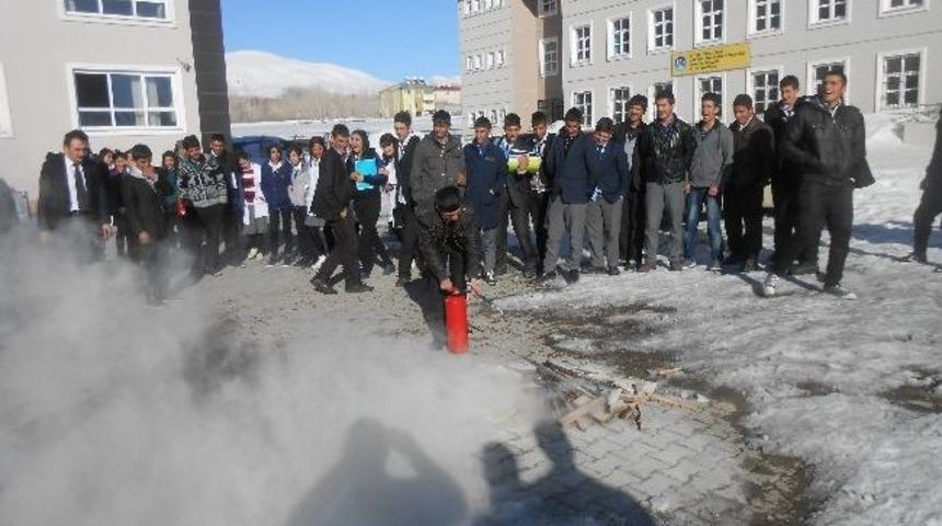 Varto&rsquo;da Deprem Ve Yangın Tatbikat