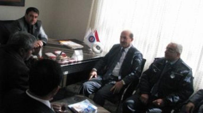 Kilis İl &Ouml;zel İdaresi Genel Sekreteri Memur-sen&rsquo;i Ziyaret Etti