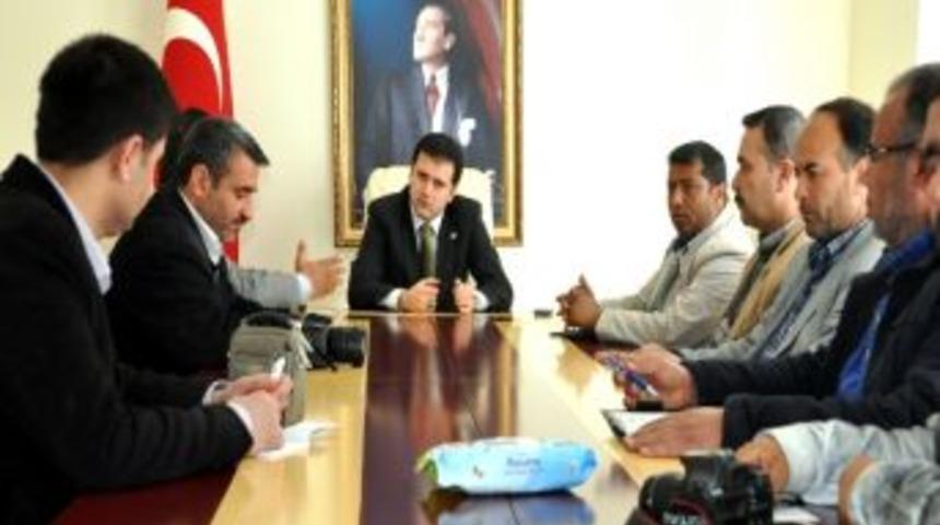 Ak&ccedil;akale Kaymakamı Fırat, Basınla Bir Araya Geldi