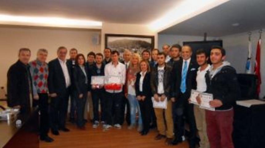 S&ouml;ke&rsquo;de &Uuml;niversitelilerin Projeleri &Ouml;d&uuml;llendirildi