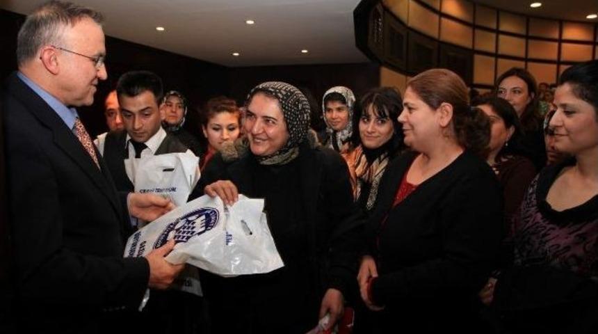 8 Mart D&uuml;nya Kadınlar G&uuml;n&uuml; Kutlaması