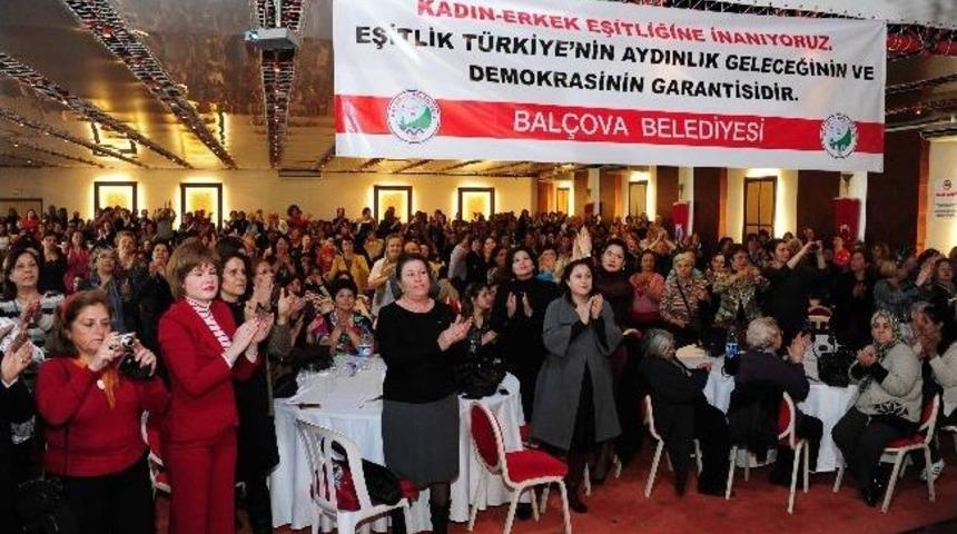 Bal&ccedil;ova Kadınları Tek Y&uuml;rek Oldu