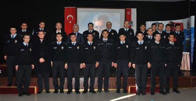 Polis Adaylarına ‘liderlik’ Konferansı