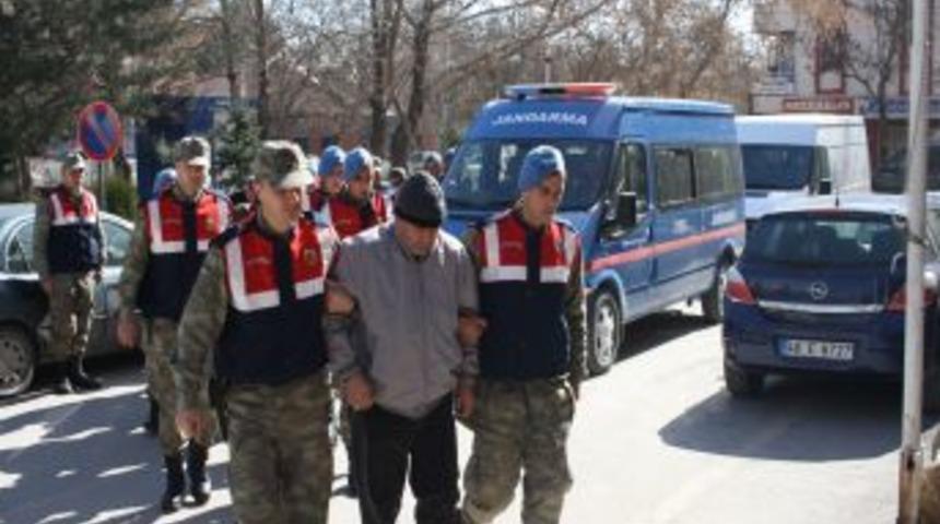 Kahramanmaraş'ta Insan Ka&ccedil;ak&ccedil;ılarına Darbe