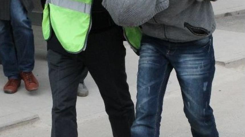 Uslanmayan Hırsız Yine Yakalandı