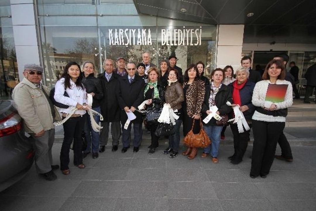 Karşıyaka Kent Konseyi&rsquo;nden Stıcer'lı Trafik Uyarısı