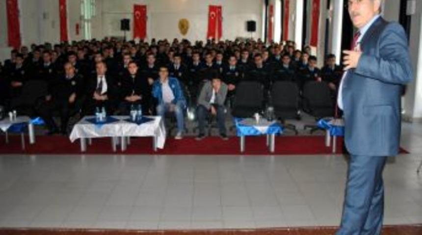 Polis Adaylarına &lsquo;liderlik&rsquo; Konferansı