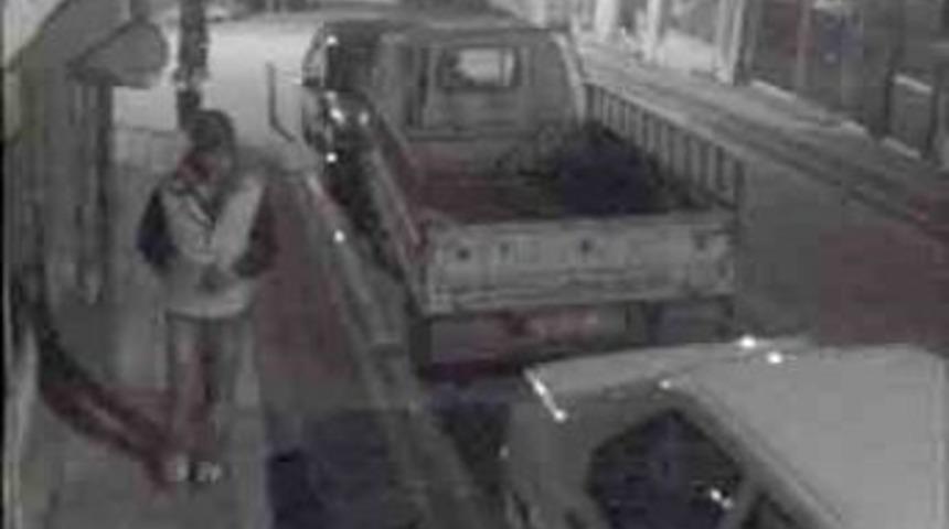 Oto Faresi Kameradan Ka&ccedil;amadı