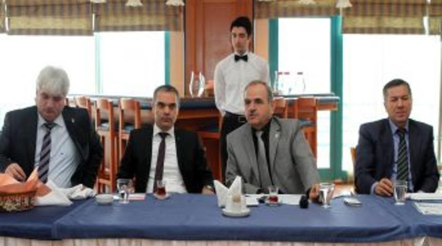 'Muğla &Uuml;niversitesi Tıp Fak&uuml;ltesi Hastanesi'nin &Ouml;deneği Van&rsquo;a Gitti'