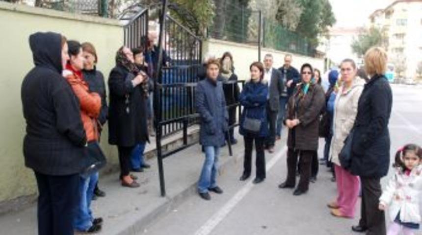 Yolun Karşısına Ge&ccedil;meye &Ccedil;alışan &Ouml;ğrenci, Kaza Kurbanı Oldu