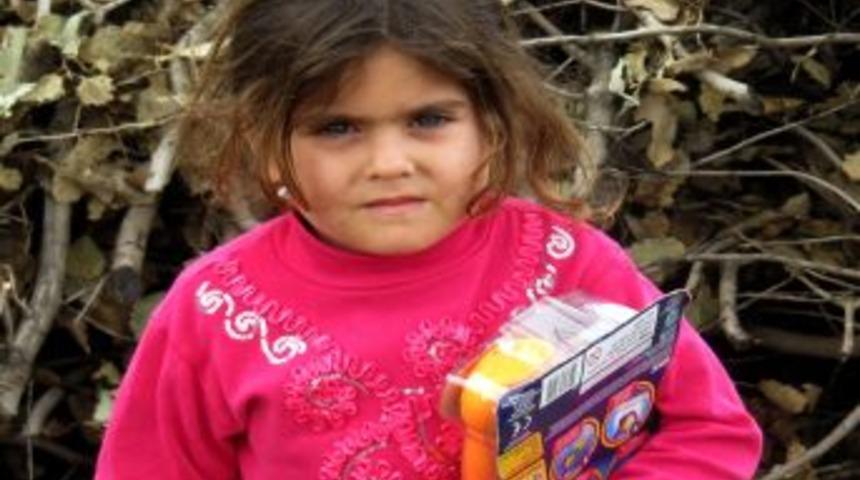 Sağlık-Sen'den Şırnak'taki &Ccedil;ocuklara Oyuncak