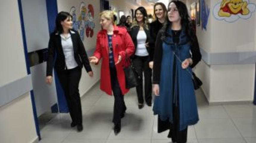 Midyat&rsquo;ta Protokol Eşleri Sağlık Kontrol&uuml;nden Ge&ccedil;ti