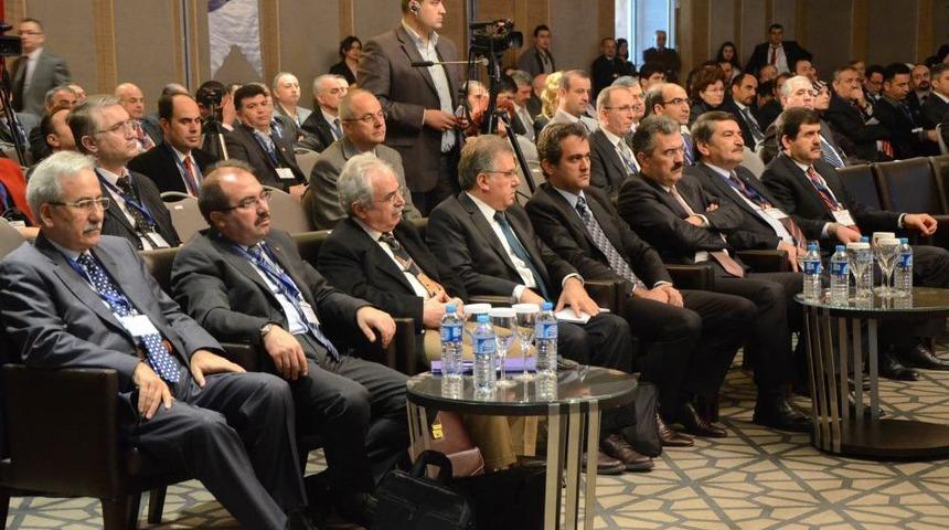 Fen Edebiyat Fakültelerinin Geleceği Zonguldak'ta Konuşuluyor