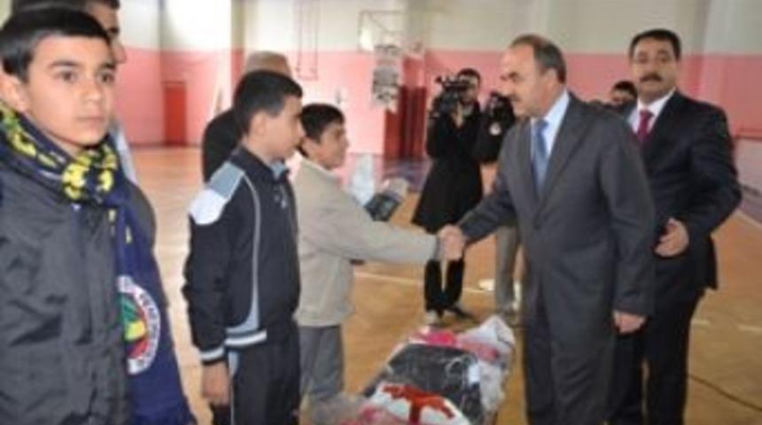 &ldquo;Sporun g&uuml;len y&uuml;zleri projesi&rdquo;