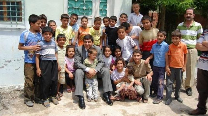 Başkan Fadıloğlu, En &Ccedil;ok Sevilen İl&ccedil;e Belediye Başkanı Oldu