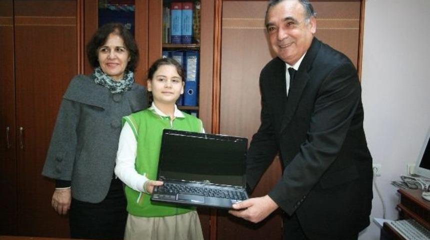 Resim Yarışmasında Dereceye Giren Öğrenciler Ödüllendirildi