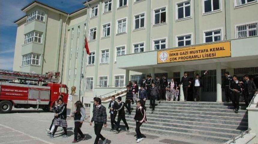 &Ouml;ğrencilere Yangın Ve Deprem Tatbikatı