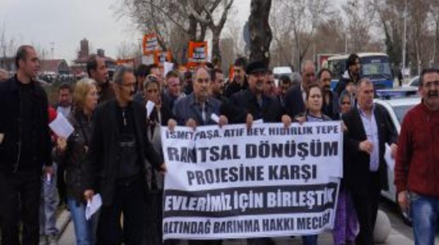 G&ouml;k&ccedil;ek Protestosunda Mahalle Sakinleri Arasında Gerginlik Yaşandı