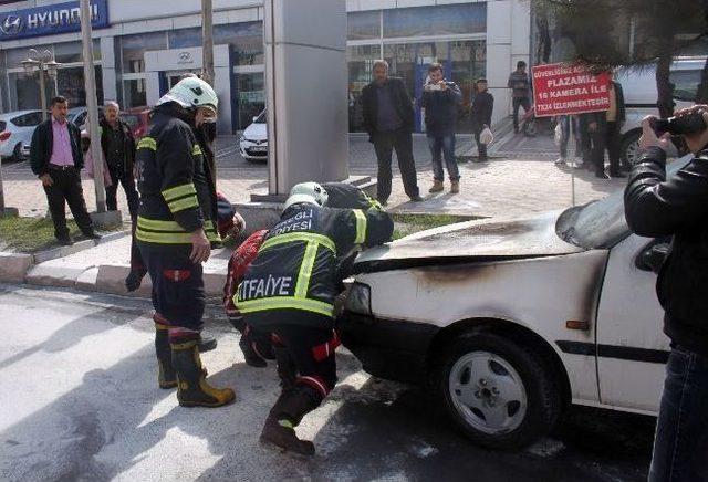 Kdz. Ereğli'de Park Halindeki Otomobil Yandı