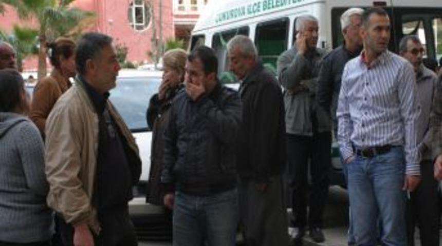 Apatman Y&ouml;neticisi Cinnet Getirdi, 2 Kişiyi &Ouml;ld&uuml;r&uuml;p Canına Kıydı