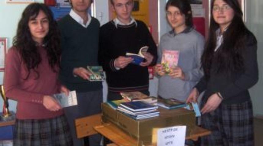 'Her Kitap Bir Hapishane Kapatır' Projesi Başladı