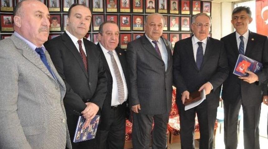 Ko&ccedil;&rsquo;tan Şehit Aileleri Derneği&rsquo;ne Ziyaret