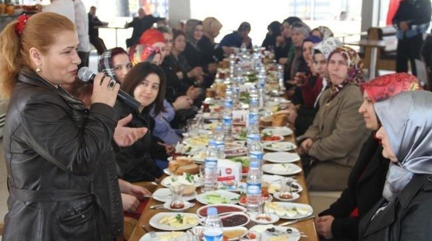 Başkan Yazıcı Bayan Esnaflarla Buluştu